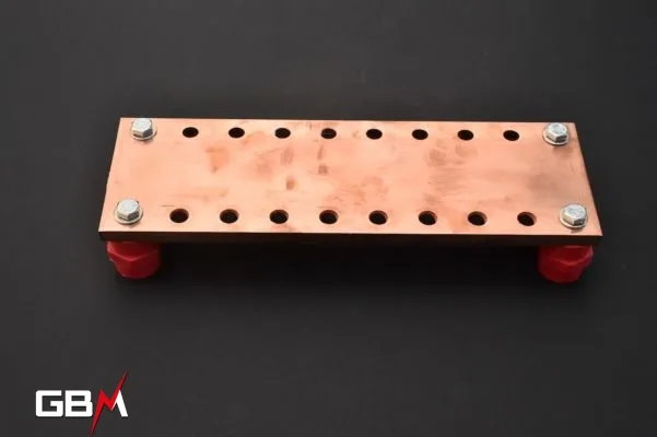 100x10mm copper earth plate, 10.5mm fixing holes, the earth plate is mounted on insulators fixed by stainless steel screw
