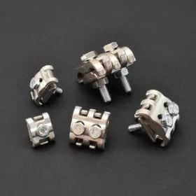 Clamp connectors swivelling connecting clamps