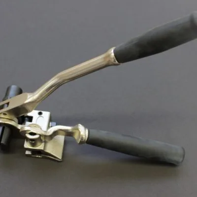 Banding tool