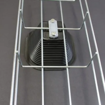 Pyramidal support for conductors on roofs.