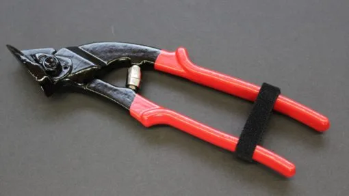 Flat nose shears for stainless steel strapping