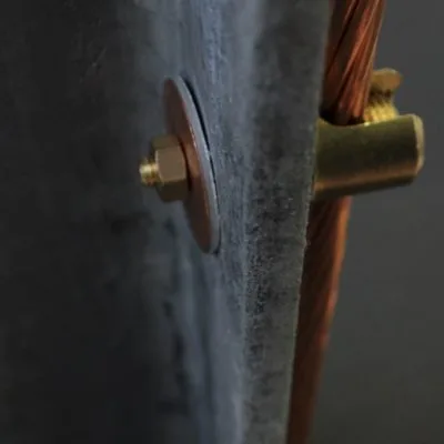 Earthing and mechanical connectors