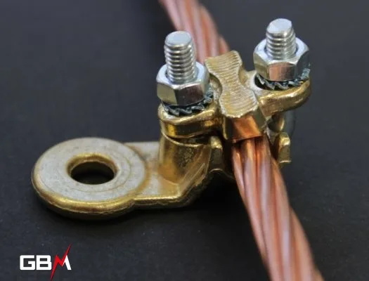 Offset round brass T-lug for conductor from 10 to 70 mm² for M8 screws
