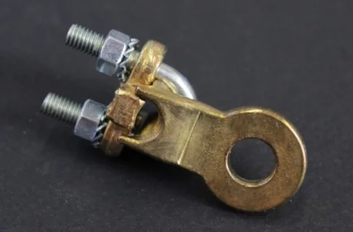 Offset round brass square lug for conductor from 10 to 50 mm² for M8 screws
