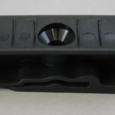Pole-mounted cable drop cradle